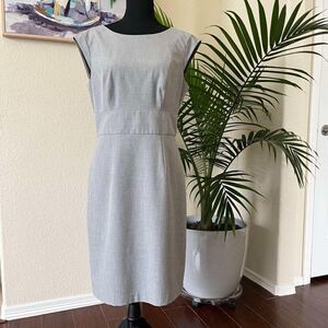 The Limited Collection Women´s Sz 8 Grey Suiting Sheath Dress Career